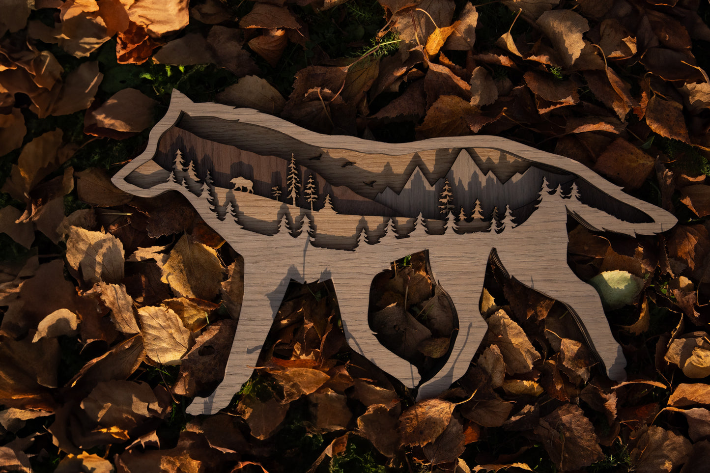 Multilayer Wood Wolf